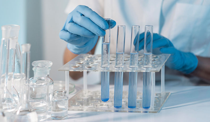 Ventaja competitiva para los laboratorios