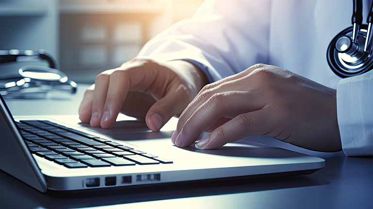 ISO 27001 en el sector salud: 10 razones para contar con un partner acreditado